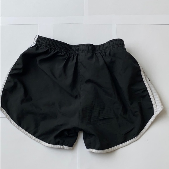 Nike Running Shorts - Picture 3 of 3